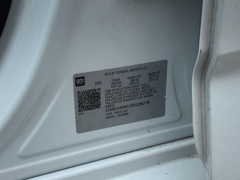 Used 2024 Cadillac CT4 Luxury image 24