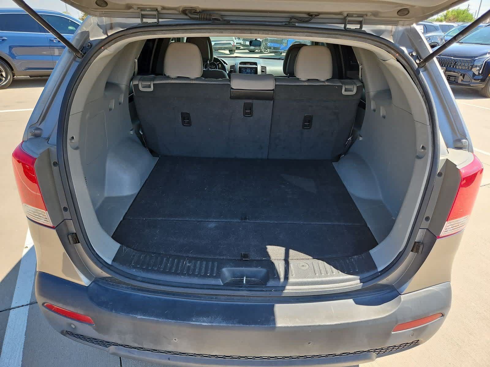 Used 2011 Kia Sorento 2WD w/ Convenience Pkg image 31