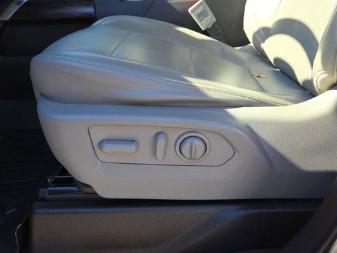 Used 2020 GMC Sierra 1500 SLT w/ SLT Premium Plus Package image 18