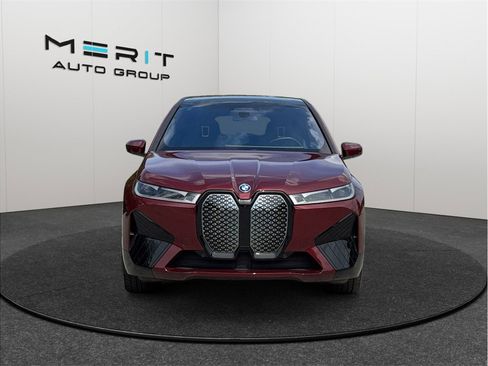 Used 2023 BMW iX xDrive50 w/ Ultimate Package 2 AWD/4WD image 3