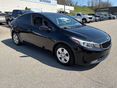 Used 2018 Kia Forte LX image 7