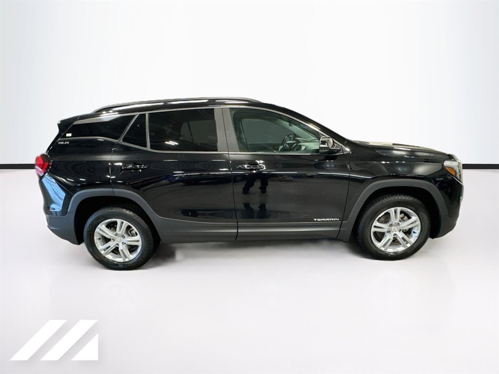 Used 2021 GMC Terrain SLE w/ Driver Convenience Package AWD/4WD image 4