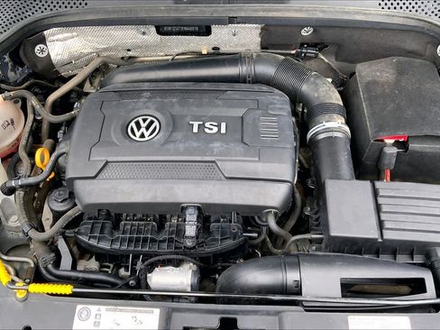 Used 2015 Volkswagen Beetle 1.8T FWD image 30