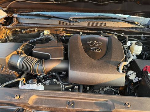 Certified 2023 Toyota Tacoma SR5 RWD image 32