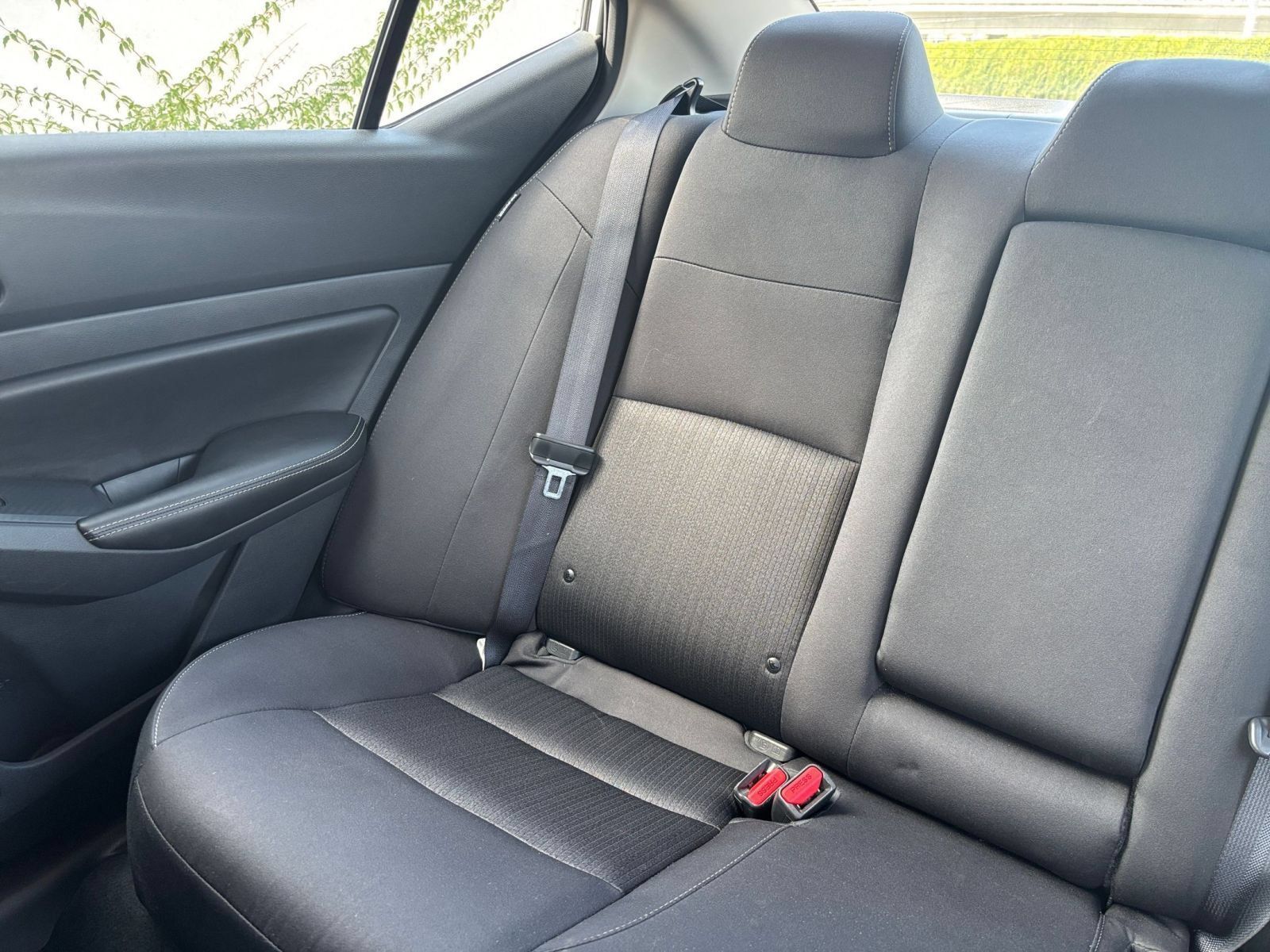 Used 2025 Nissan Altima 2.5 SV FWD image 38
