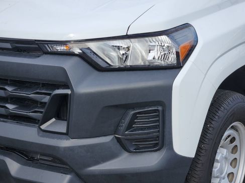 Used 2024 Chevrolet Colorado W/T w/ WT Convenience Package II AWD/4WD image 11