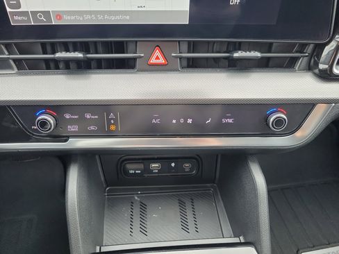 Certified 2023 Kia Sportage SX image 35