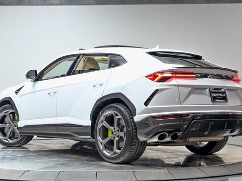 Used 2020 Lamborghini Urus AWD/4WD image 63