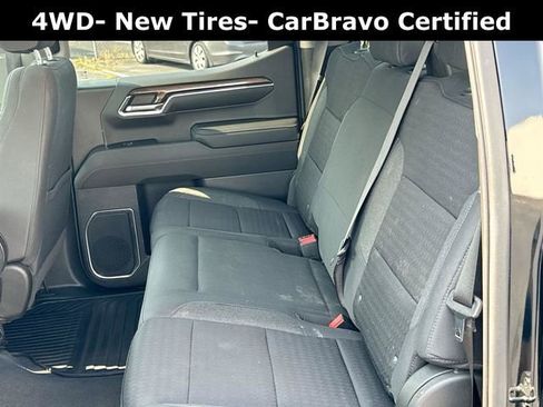 Used 2023 Chevrolet Silverado 1500 LT AWD/4WD image 25