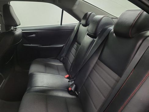 Used 2016 Toyota Camry SE FWD image 22