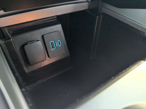 Used 2020 Ford Explorer XLT RWD image 20