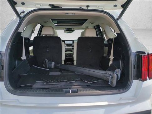 Used 2024 Kia Sorento SX Prestige w/ Panoramic Sunroof Package AWD/4WD image 6