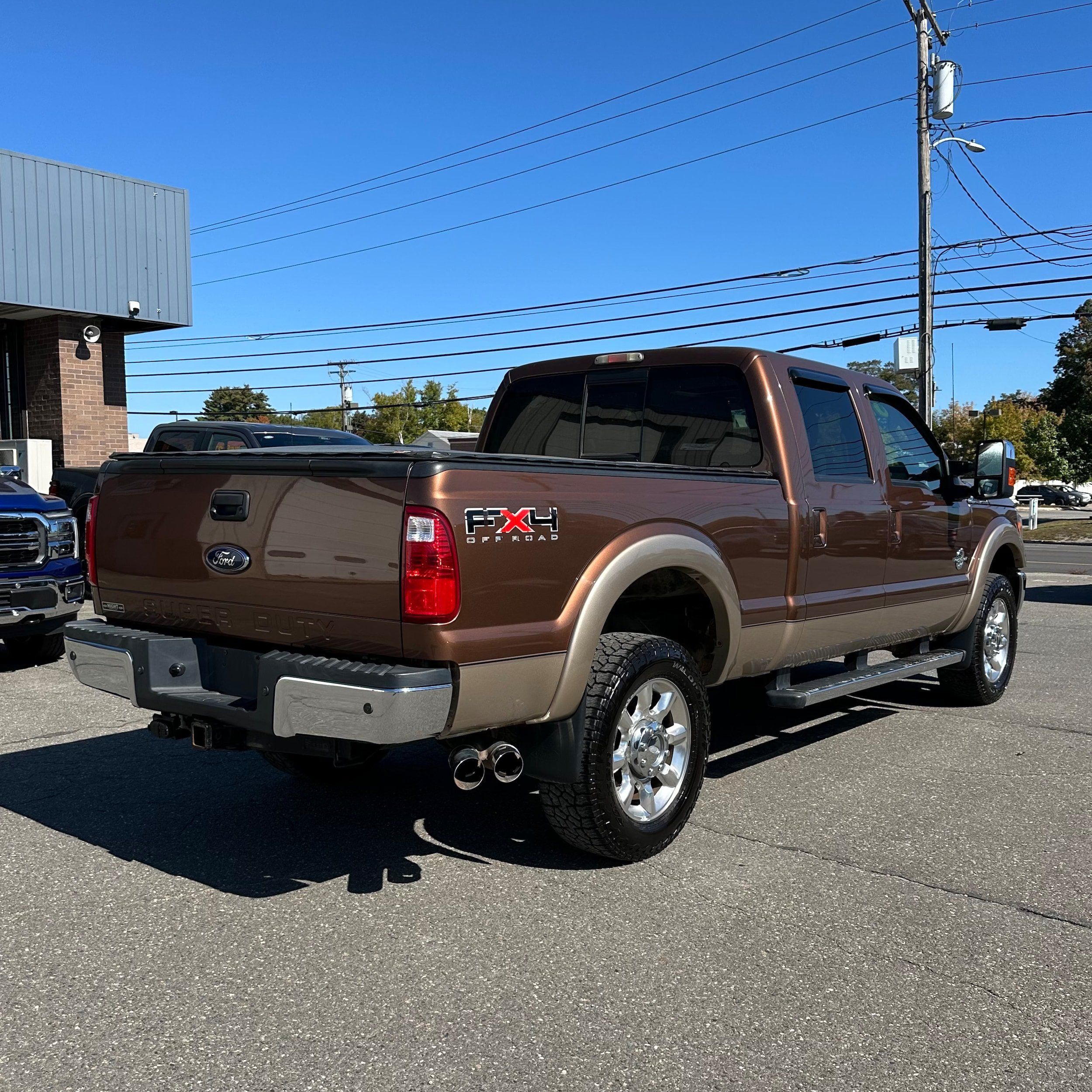 Used 2011 Ford F350 Lariat w/ Lariat Ultimate Pkg AWD/4WD image 4
