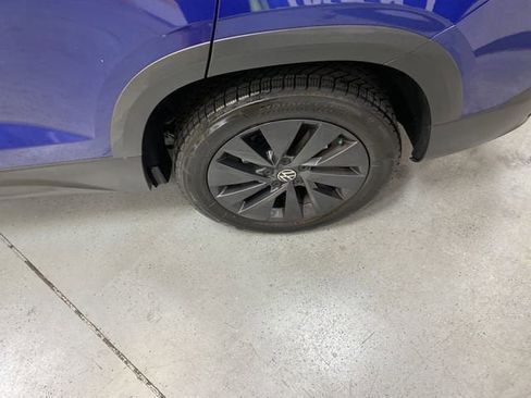 Used 2022 Volkswagen Taos S image 12