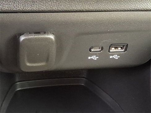 Used 2025 Chevrolet TrailBlazer LT image 26