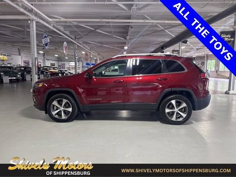Certified 2021 Jeep Cherokee Limited w/ Elite Package image 2