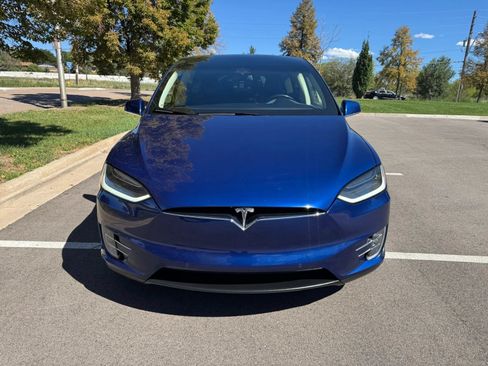 Used 2016 Tesla Model X 75D AWD/4WD image 5