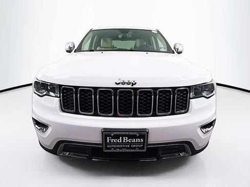 Used 2019 Jeep Grand Cherokee Limited AWD/4WD image 2