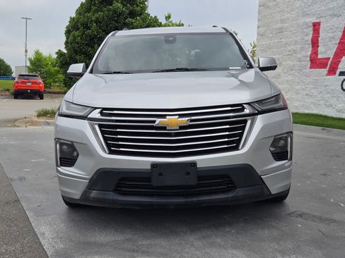 Used 2022 Chevrolet Traverse Premier AWD/4WD image 2
