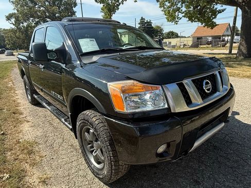 Used 2015 Nissan Titan PRO-4X image 6