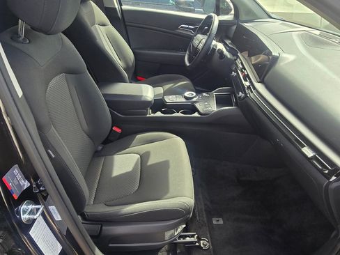 Used 2026 Kia Sportage S image 8