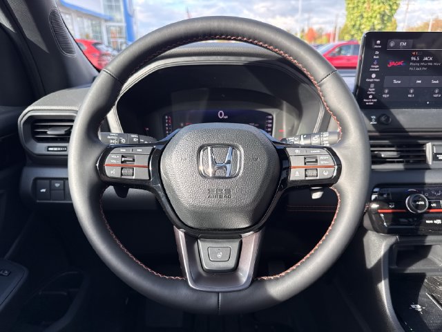 Used 2026 Honda Pilot TrailSport image 18
