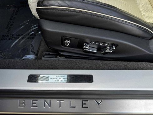 Used 2022 Bentley Continental GT image 28