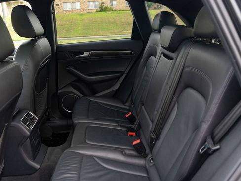 Used 2015 Audi Q5 2.0T Premium Plus w/ Technology Package AWD/4WD image 31