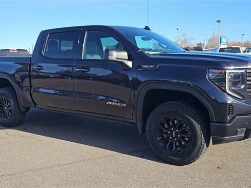 Used 2023 GMC Sierra 1500 AT4X image 2