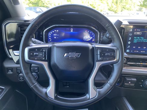 Used 2025 Chevrolet Silverado 2500 LT w/ Trail Boss Package AWD/4WD image 19