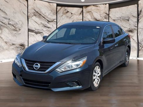 Used 2018 Nissan Altima 2.5 S w/ S Convenience Package FWD image 1