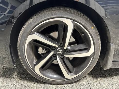 Used 2022 Honda Accord Sport image 3
