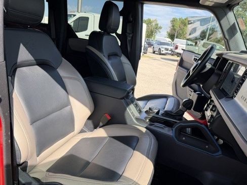 Used 2024 Ford Bronco Wildtrak AWD/4WD image 46