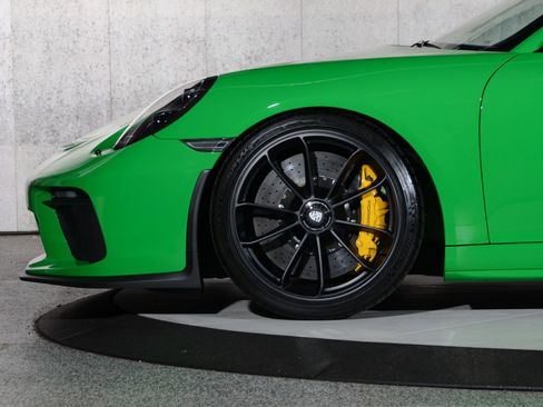 Used 2018 Porsche 911 GT3 RWD image 13