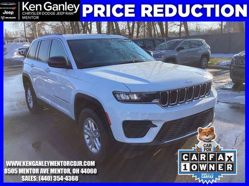 Used 2023 Jeep Grand Cherokee Laredo image 17
