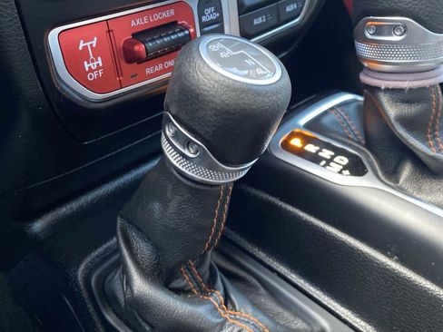 Certified 2021 Jeep Gladiator Mojave w/ LED Lighting Group image 25