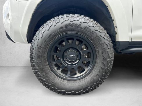 Used 2021 Toyota 4Runner TRD Off-Road Premium w/ Moonroof Package image 28