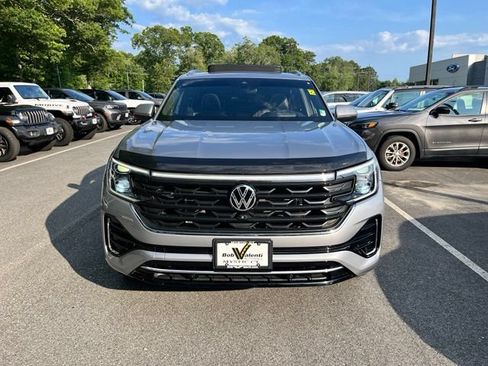 Used 2024 Volkswagen Atlas Cross Sport SEL Premium R-Line AWD/4WD image 3
