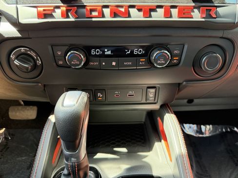 Used 2025 Nissan Frontier PRO-4X w/ Pro Premium Package AWD/4WD image 23