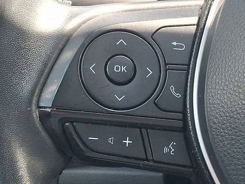 Used 2020 Toyota Corolla SE FWD image 23