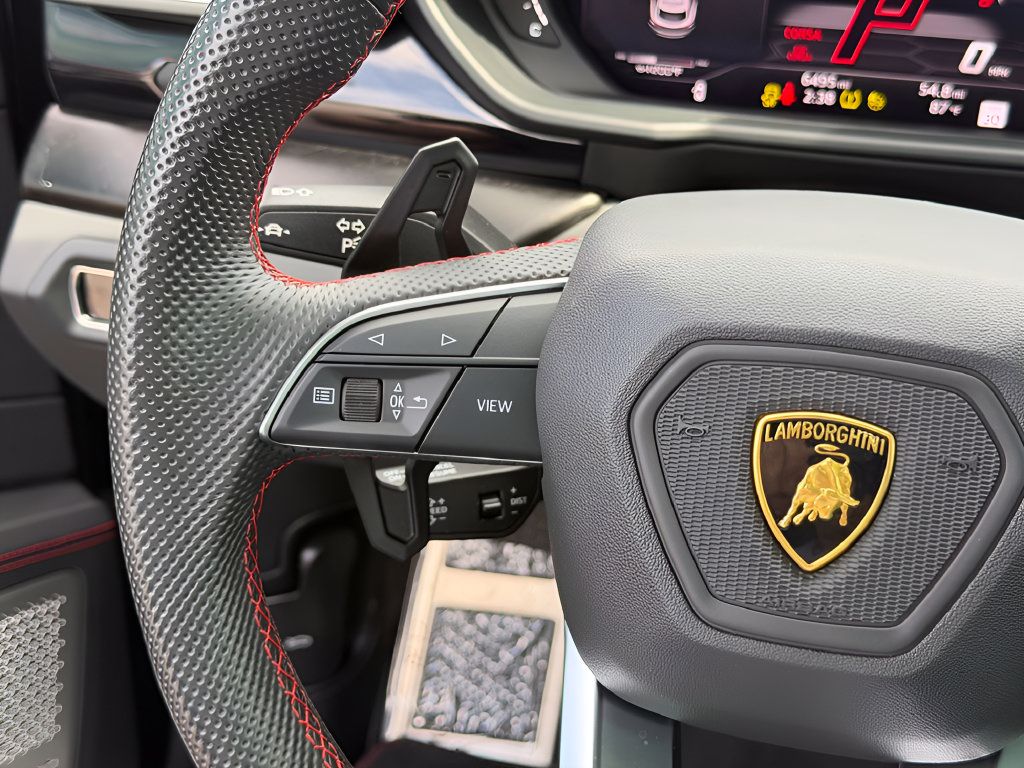 Used 2021 Lamborghini Urus AWD/4WD image 51