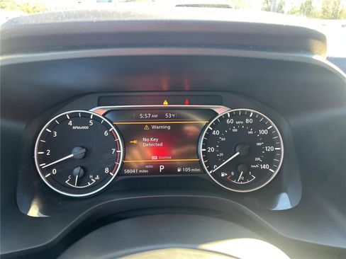 Used 2023 Nissan Rogue SV image 9