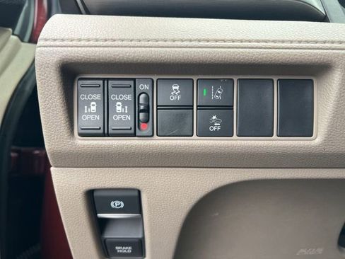 Used 2019 Honda Odyssey EX image 10