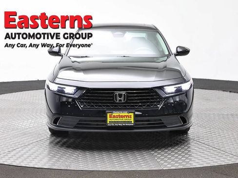 Used 2025 Honda Accord SE image 2
