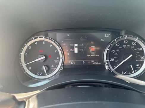 Used 2021 Toyota Highlander XLE FWD image 12