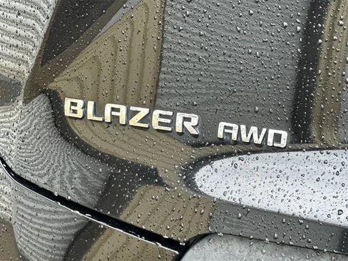 Used 2021 Chevrolet Blazer LT w/ Sound & Technology Package image 28