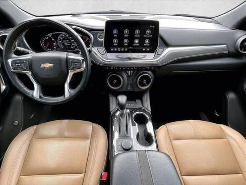 Used 2023 Chevrolet Blazer Premier image 16