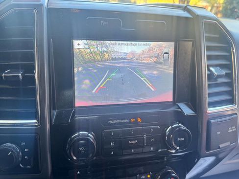 Used 2017 Ford F150 XLT w/ Equipment Group 302A Luxury image 40