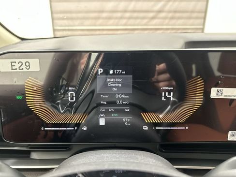 New 2026 Kia Carnival EX FWD image 11