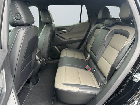 New 2026 Chevrolet Equinox LT AWD/4WD image 13